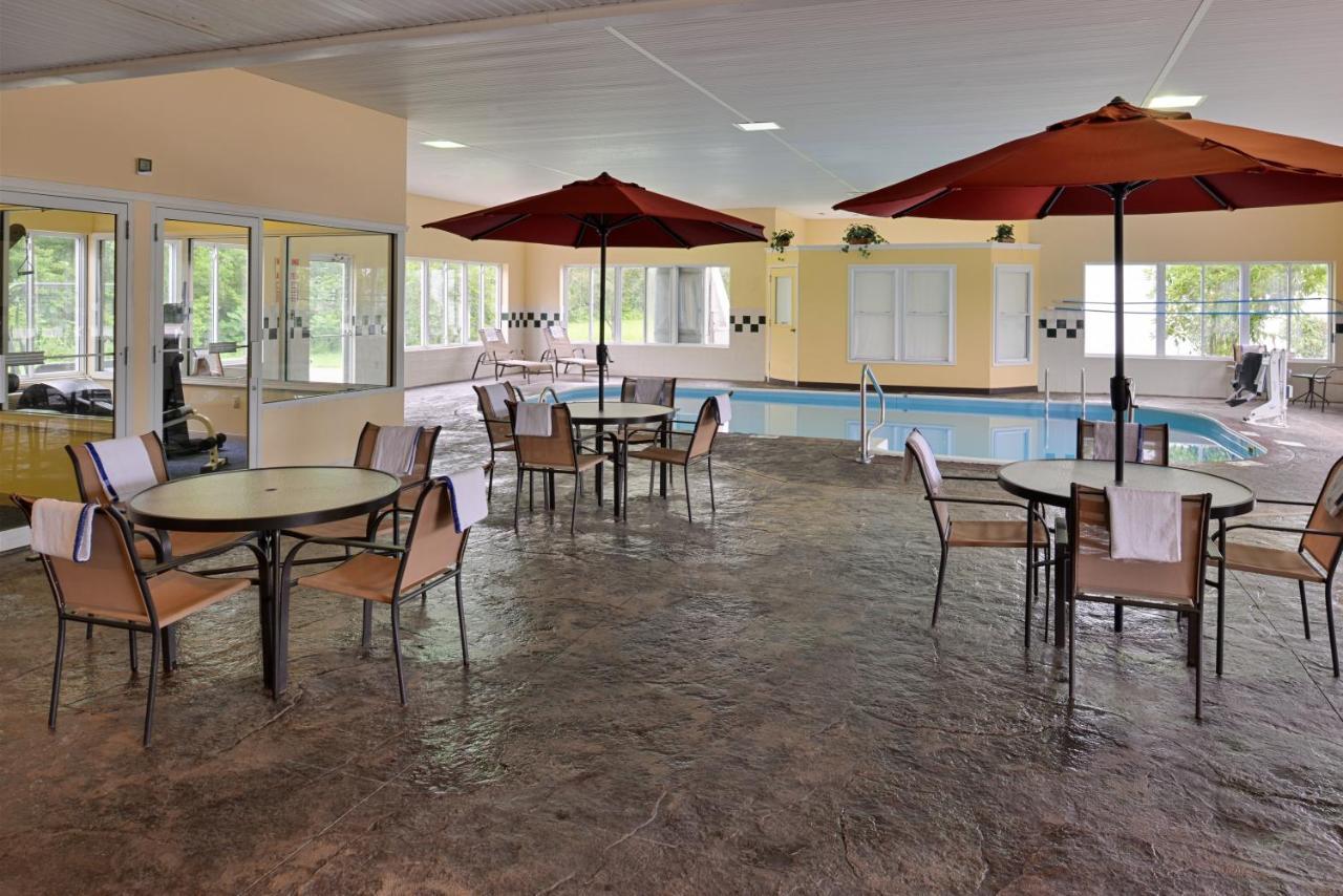 Red Roof Inn Sandusky - Милан Экстерьер фото