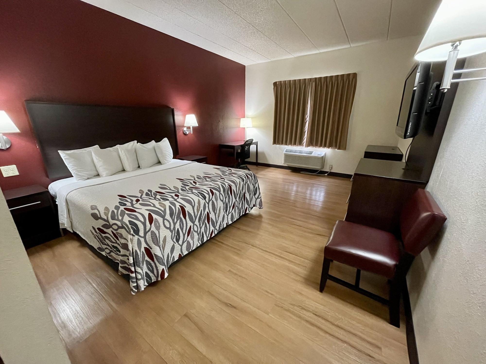 Red Roof Inn Sandusky - Милан Экстерьер фото